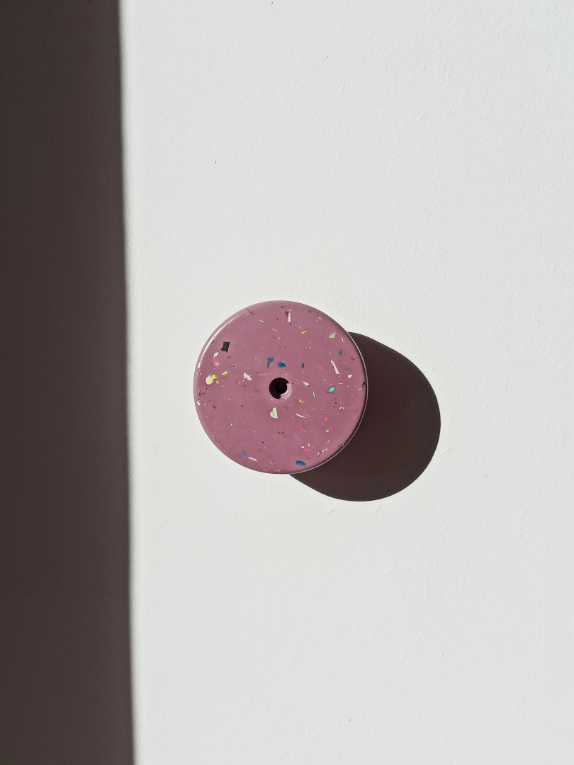 patère berthe grande violet terrazzo multicolore jesmonite hey denise