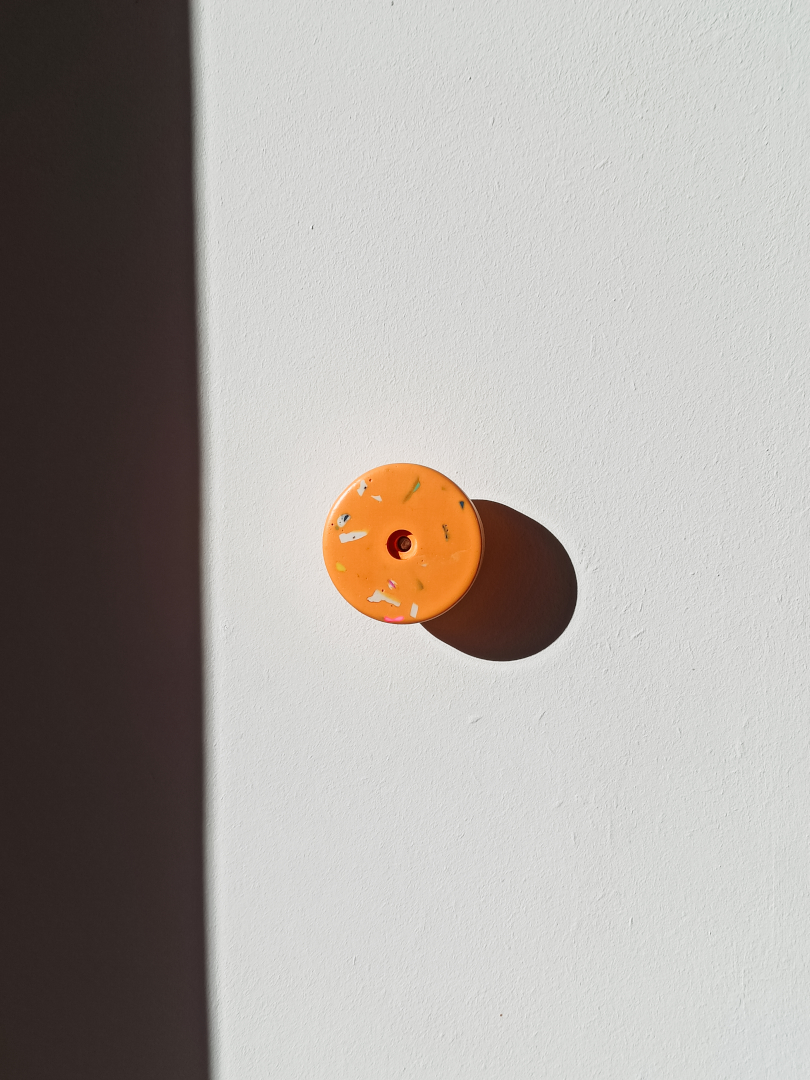 patère berthe petite orange terrazzo multicolore jesmonite hey denise