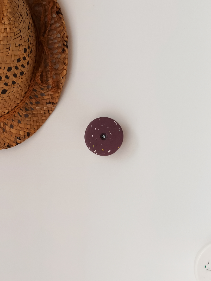 patère_berthe_petite_violet_terrazzo_multicolore_jesmonite_heydenise-1